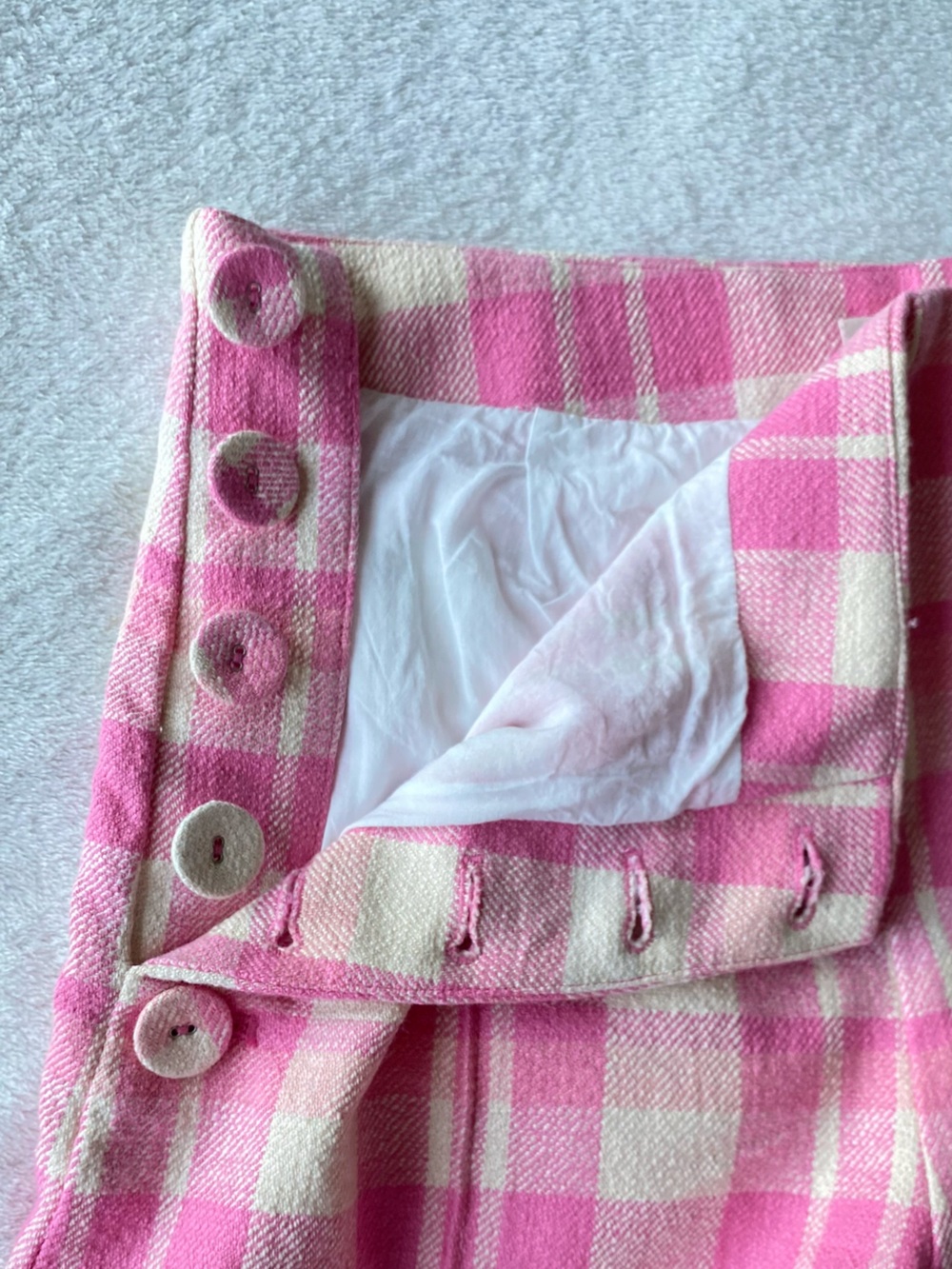 Anthropologie Maeve Bold Button Pink Plaid Tweed Shorts sz 6 - Picture 9 of 16